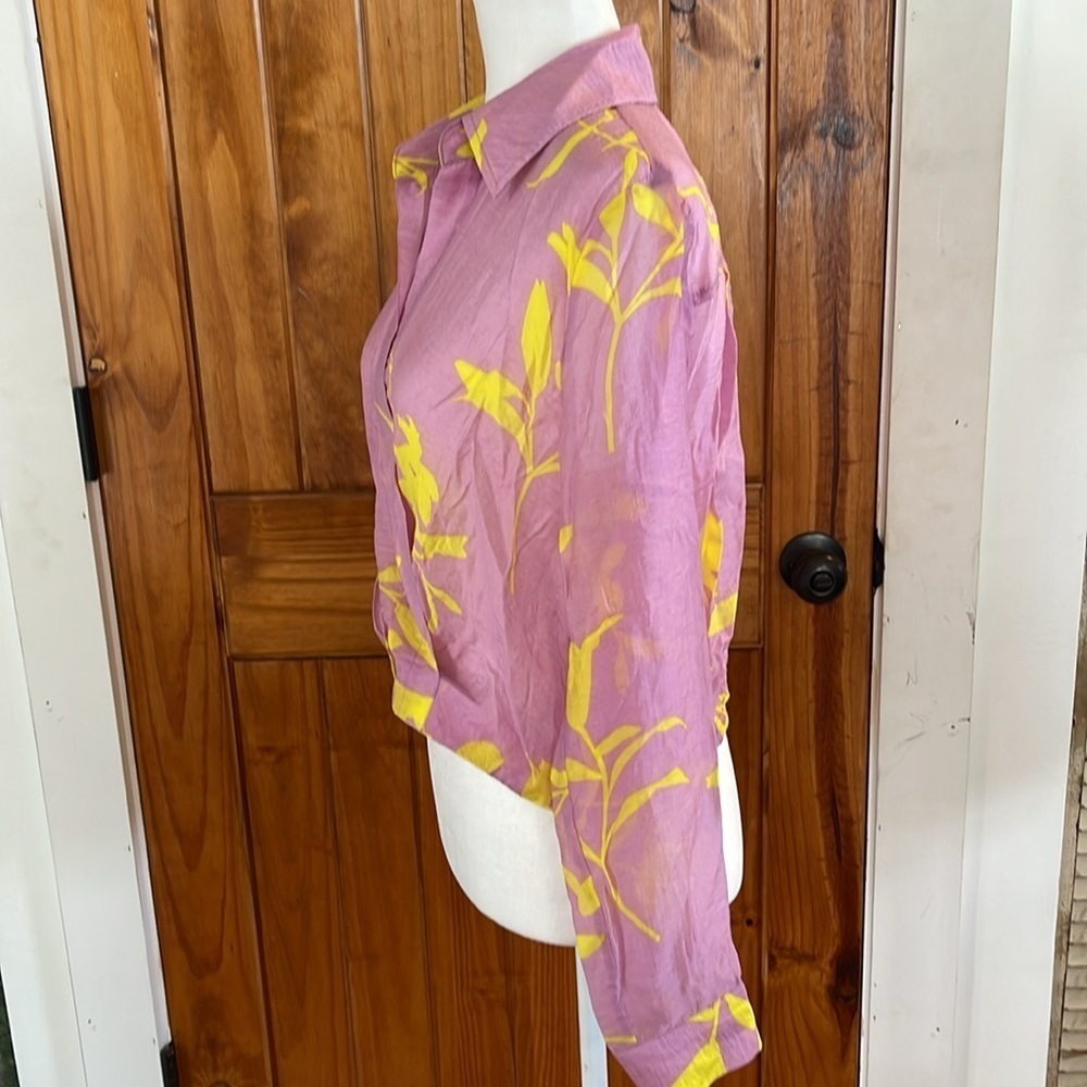 Cabi Drift Top Small purple Lilac Yellow tropical floral Cropped Semi Sheer Wrap - Picture 2 of 8